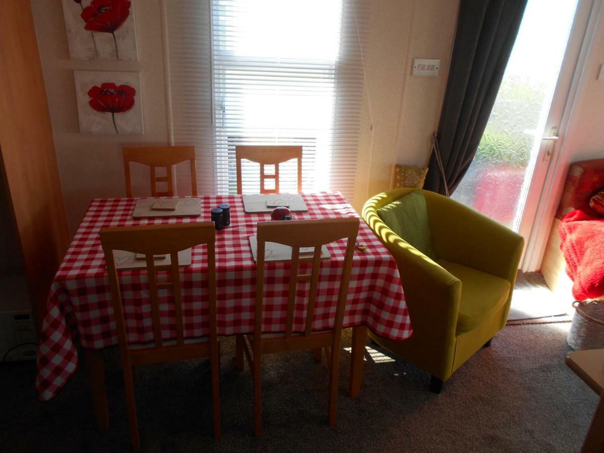 Villa Six Berth Caravan The Wolds Ingoldmells Skegness Exterior foto
